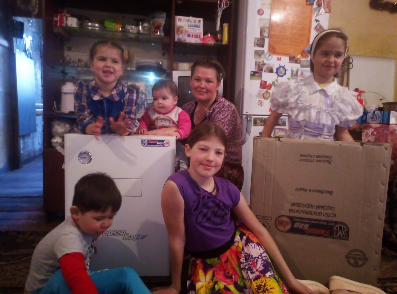 От всего сердца желаем, чтобы тепло ваших сердец не угасало!