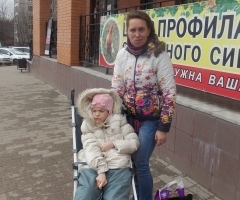 Лена Петрова с дочкой Викой