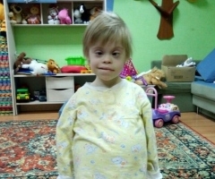 Оля из Азова, 8 лет, сирота, на реабилитацию