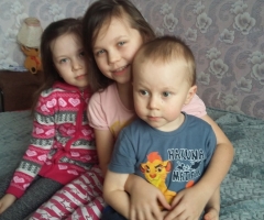 Простите нас пожалуйста, что мы частенько обращаемся к вам. Чурпинова Екатерина Валерьевна, многодетная семья, 4 детей, Кировская область.
