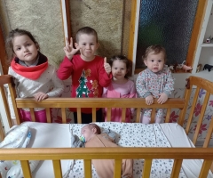 Недавно семья выросла еще на одного человека. Пузыревская В. В., 5 детей.