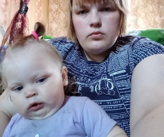 Одинокая мама с маленькой дочкой. Брусавцова О.Е., одинокая мама.