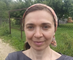 Семья хорошая, дружная, но малоимущая. Белоцерковец Н.В., одинокая мама.