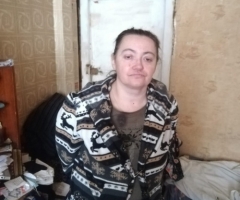 Из-за проблем со зрением плохо справляется. Макарушкина Н.Б., инвалид.