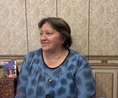 Одна воспитывает внучку. Савченко О.Н.